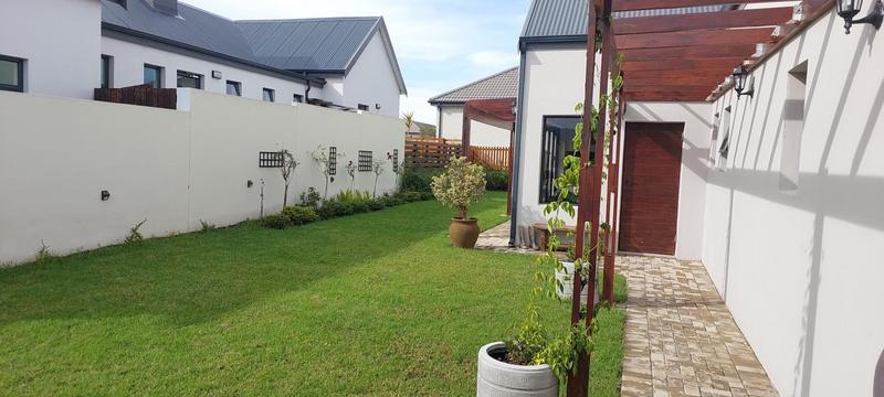 3 Bedroom Property for Sale in Blue Mountain Village Western Cape